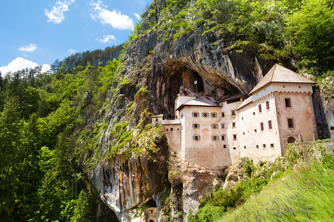 Castillo de Predjama